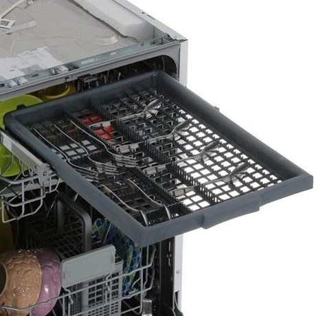 фото: Посудомоечная машина Hotpoint HIS 1C55 D