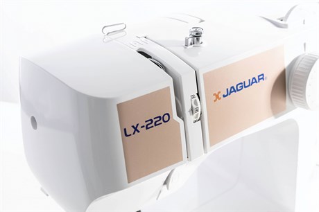 фото: Швейная машина Jaguar LX-220