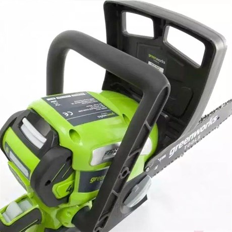 фото: Электрическая пила Greenworks G40CS30K2