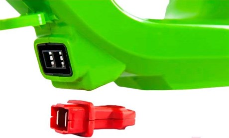 фото: Снегоуборщик Greenworks GD40SSK4