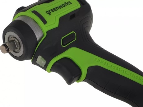 фото: Гайковерт Greenworks G24IW200