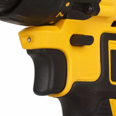 фото: Дрель-шуруповерт DeWalt DCD777M2T