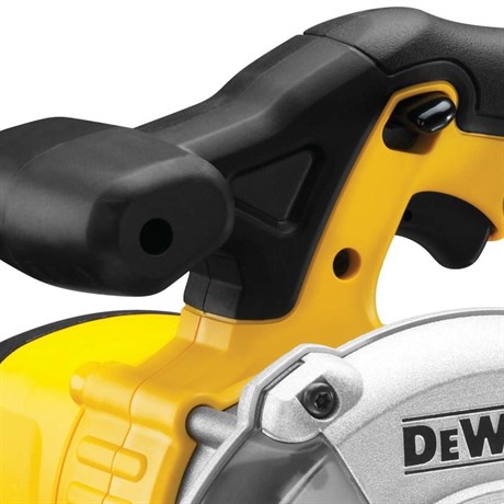 фото: Дисковая циркулярная пила DeWalt DCS373N