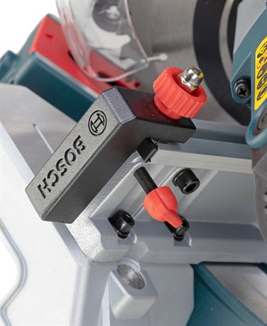 фото: Торцовочная пила Bosch GCM 216
