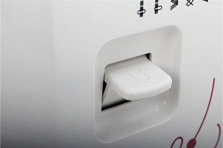 фото: Швейная машина Janome Sew Cat 57