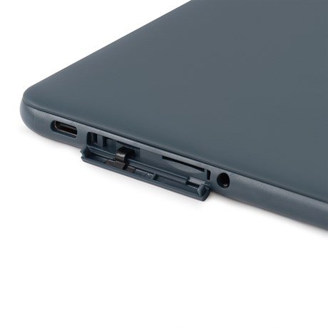 фото: Планшет Digma Optima 8306C