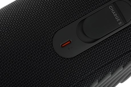 фото: Акустика JBL Charge 5 черный