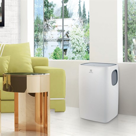 фото: Мобильный кондиционер Electrolux EACM-13CL/N3