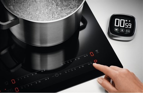 фото: Варочная панель Electrolux LIT30231C