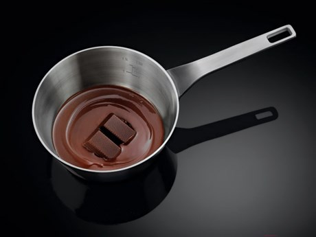 фото: Варочная панель Electrolux LIV63431BK