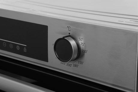фото: Духовой шкаф Beko BBIE12300XD