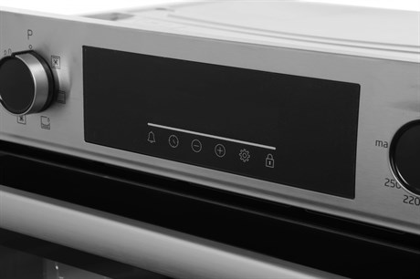 фото: Духовой шкаф Beko BBIE12300XD