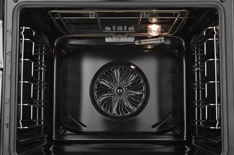 фото: Духовой шкаф Beko BBIM143N0W