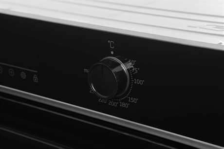 фото: Духовой шкаф Beko BBIR13300XC