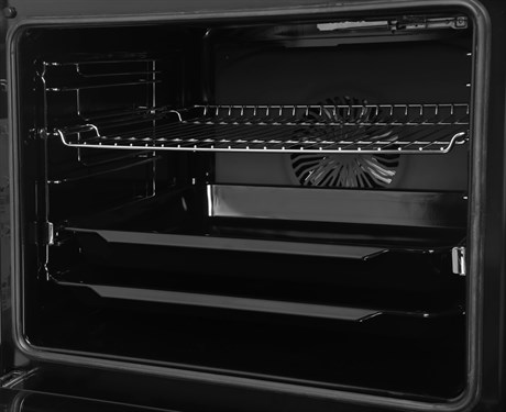 фото: Духовой шкаф Beko BBIR13300XC