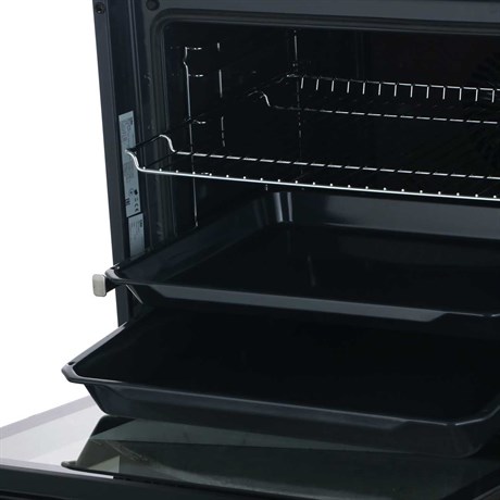 фото: Духовой шкаф Beko BBIS17300BCS