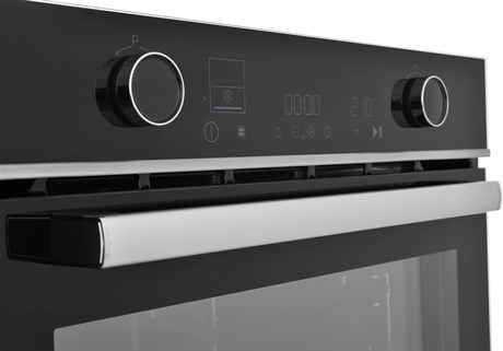 фото: Духовой шкаф Beko BBVM13400XDS