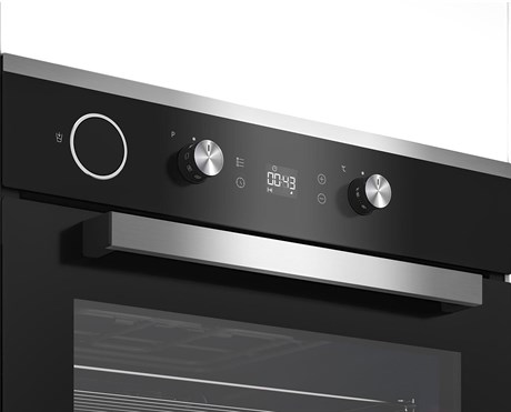 фото: Духовой шкаф Beko BIS25300XM