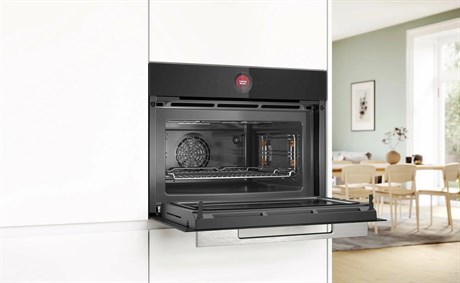фото: Духовой шкаф Bosch CMG7241B1