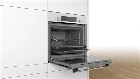 фото: Духовой шкаф Bosch HBF534EW0Q