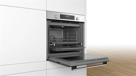 фото: Духовой шкаф Bosch HBG5370S0