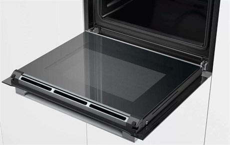 фото: Духовой шкаф Bosch HBG635BS1