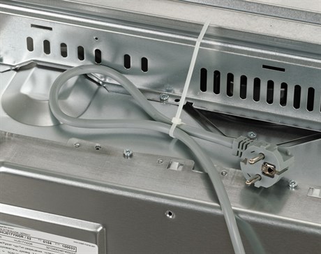 фото: Духовой шкаф Bosch HIJ517YW0R