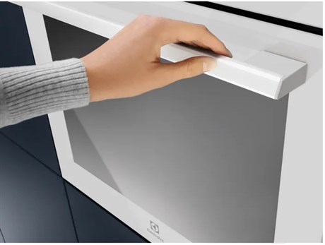 фото: Духовой шкаф Electrolux COE7P31V