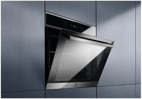 фото: Духовой шкаф Electrolux COE7P31X2