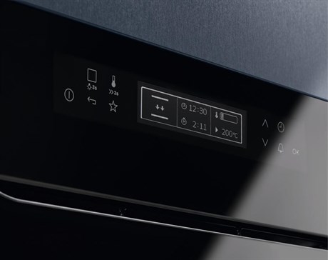 фото: Духовой шкаф Electrolux EOC8H31Z