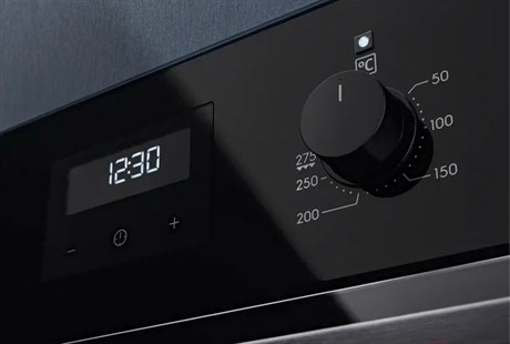фото: Духовой шкаф Electrolux EOD3C70TK