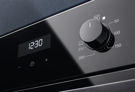 фото: Духовой шкаф Electrolux EOD5C50Z