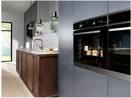 фото: Духовой шкаф Electrolux EOD5C70BX