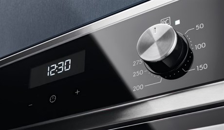 фото: Духовой шкаф Electrolux EOD5C71Z