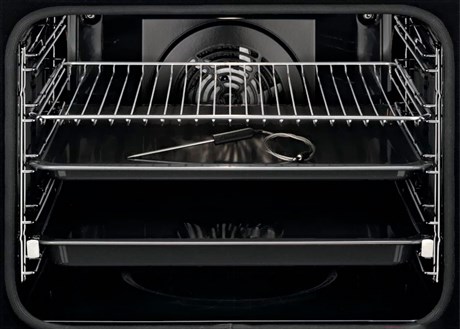 фото: Духовой шкаф Electrolux EOD6P77WX