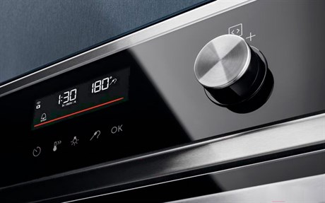 фото: Духовой шкаф Electrolux EOD6P77WX