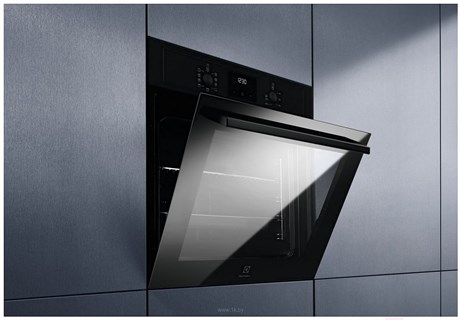 фото: Духовой шкаф Electrolux EOF3C50H