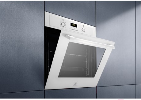 фото: Духовой шкаф Electrolux EOF3H40BW