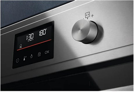 фото: Духовой шкаф Electrolux EOF4P56X