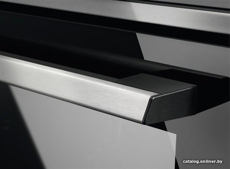 фото: Духовой шкаф Electrolux EOF5C70X