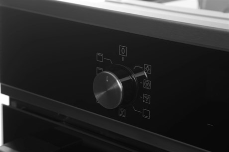 фото: Духовой шкаф Electrolux EOF5H40BX