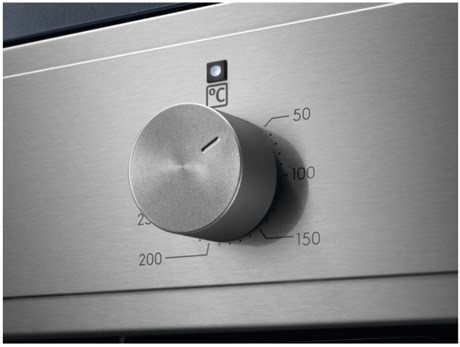 фото: Духовой шкаф Electrolux EOH3H00BX