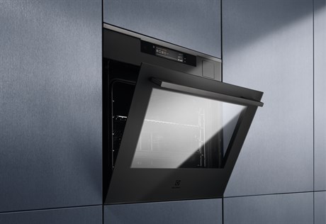фото: Духовой шкаф Electrolux KOAAS31WT