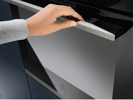 фото: Духовой шкаф Electrolux KOCBP39WX
