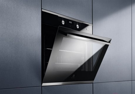 фото: Духовой шкаф Electrolux KODEH70X