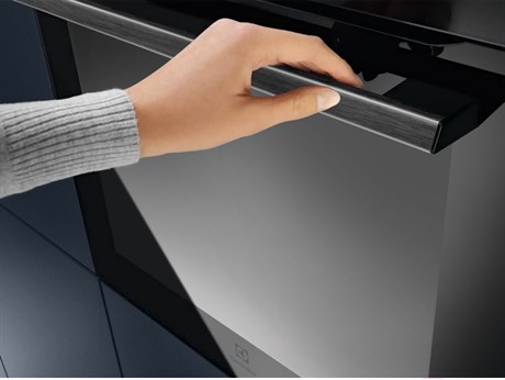 фото: Духовой шкаф Electrolux KOEBP39WZ