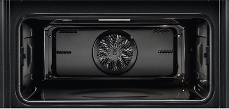 фото: Духовой шкаф Electrolux KVLAE00WT