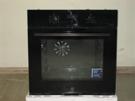 фото: Духовой шкаф Electrolux OEF5C50Z