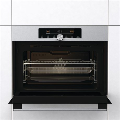 фото: Духовой шкаф Gorenje BCM4547A10X