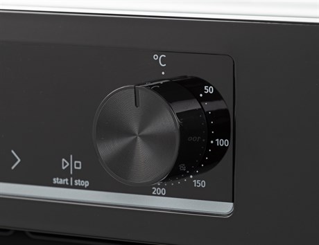 фото: Духовой шкаф Gorenje BO6735E02BK
